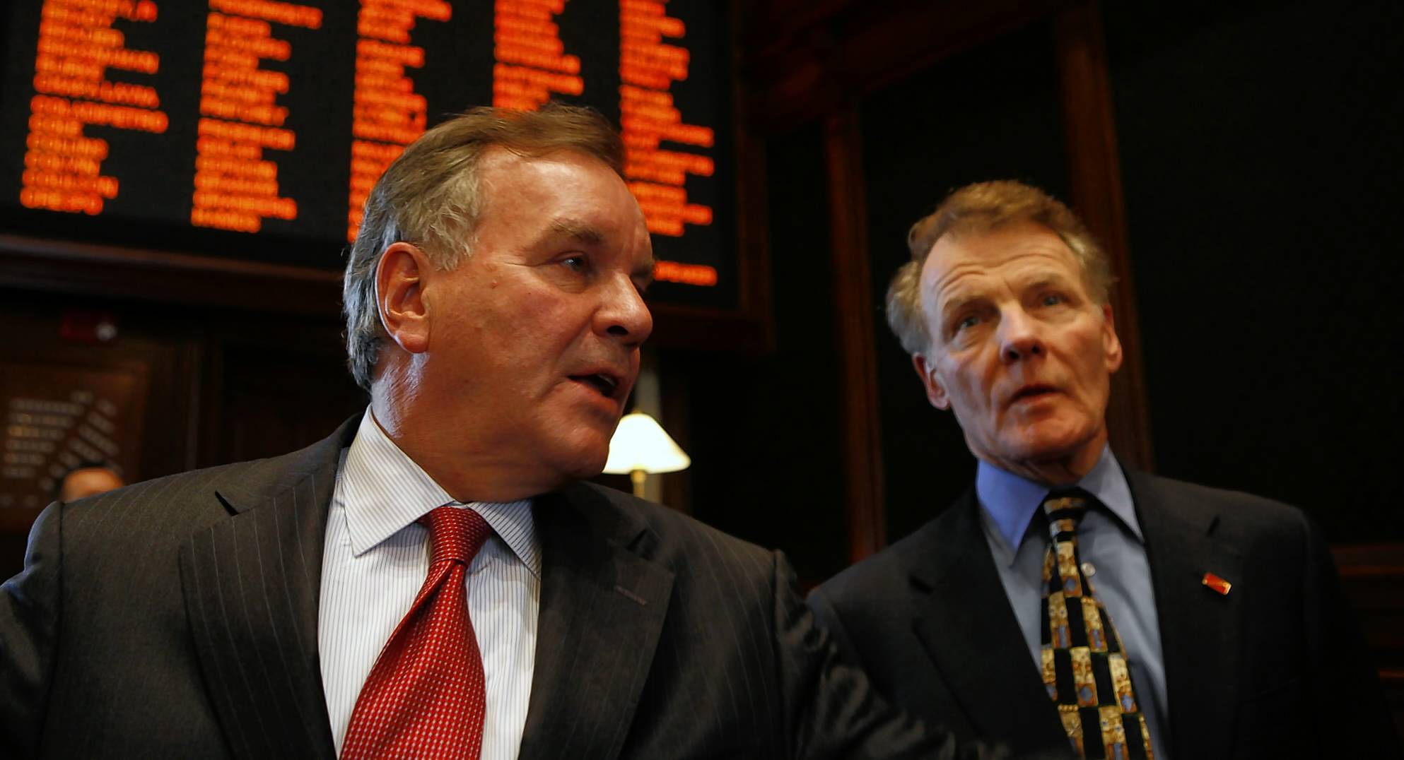 Chicago Mayor Richard M. Daley, left, chats with House Speaker...